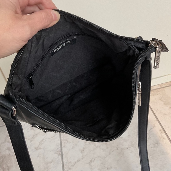 Roots 73 - Vegan Leather Crossbody Black Colour Shoulder Bag NWOT - Picture 11 of 16